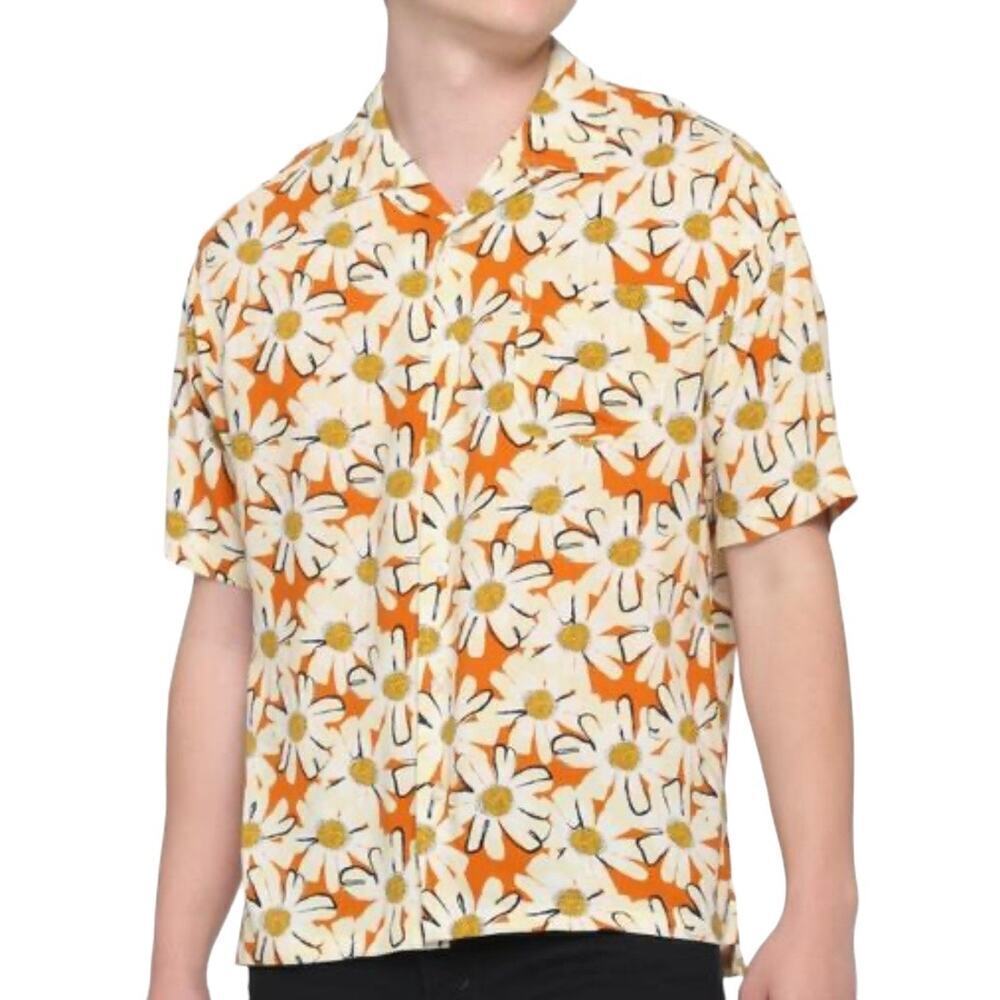 Massive Daisy Print Button Down Shirt Orange Short Sleeve‎ Medium